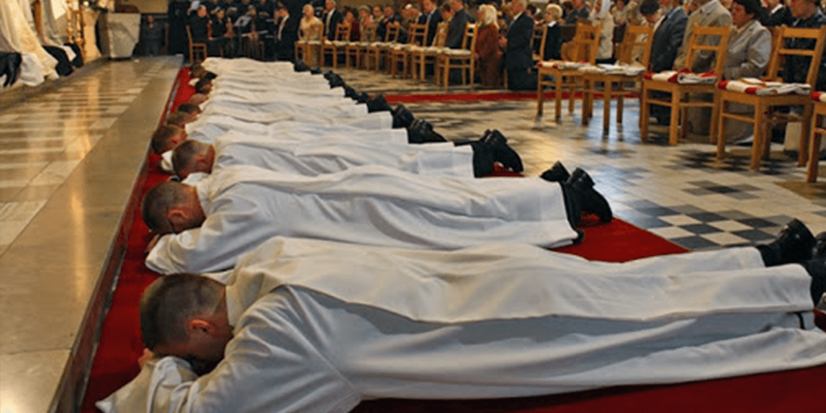 Krížová cesta za kňazov  a nové kňazské povolania